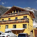 Haus Aperies * Pettneu am Arlberg