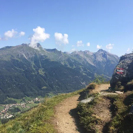 Haus Aperies Pettneu am Arlberg