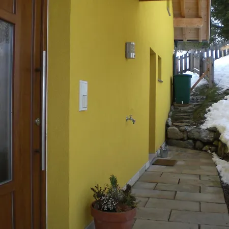 Haus Aperies Петной-ам-Арльберг