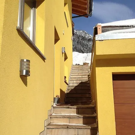 Haus Aperies *