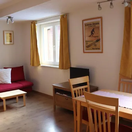 Haus Aperies Pettneu am Arlberg