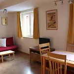 Haus Aperies 佩特诺伊阿尔贝格