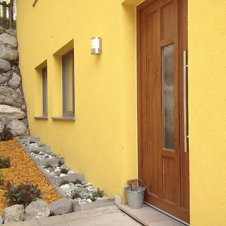 Apartment Haus Aperies Pettneu am Arlberg